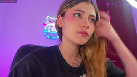 Snapshot of susssan_ferry chatting on 12/23/24, 03:18 Susy online show from 12/23/24, 03:18