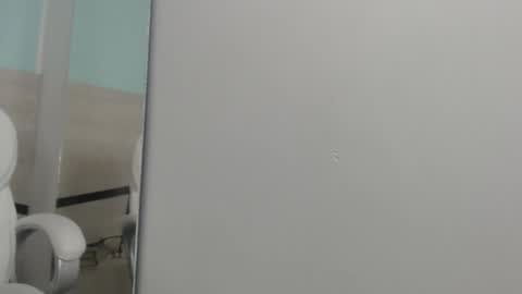 Snapshot of sussy_leon chatting on 02/05/25, 06:59 sussy leon online show from 02/05/25, 06:59