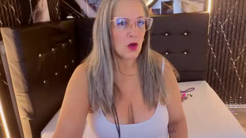 Sussy  online show from 05/24/26, 03:00