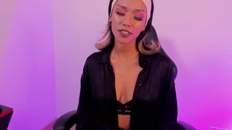 Snapshot of sussyprice chatting on 12/30/24, 04:19 Sussy online show from 12/30/24, 04:19