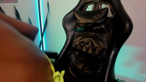 Snapshot of sussyprice chatting on 01/16/25, 08:25 Sussy online show from 01/16/25, 08:25