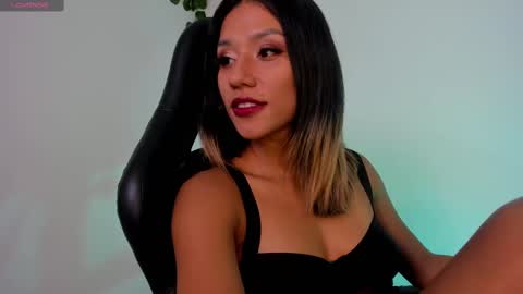 Snapshot of sussyprice chatting on 02/27/25, 10:31 Sussy online show from 02/27/25, 10:31