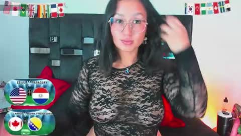 Snapshot of sussysunny_ chatting on 06/21/26, 04:04 Sussy Sunny online show from 06/21/26, 04:04
