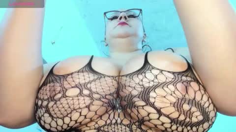 susy bigboobss online show from 01/17/26, 04:43