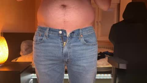 Snapshot of sutlac90 chatting on 11/01/25, 03:25 sutlac90 online show from 11/01/25, 03:25