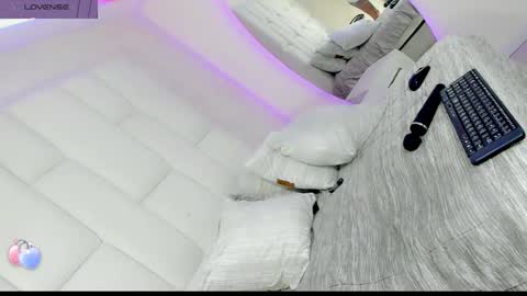 suxansexyhott online show from 01/16/25, 11:37