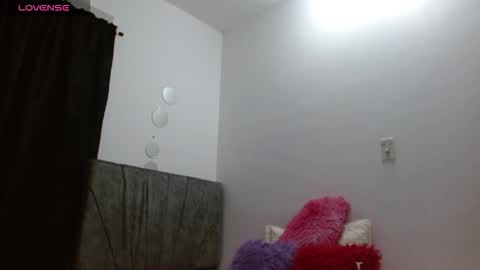 suzan_30 online show from 01/18/26, 08:12