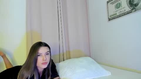 Snapshot of suzan__cooper2 chatting on 08/09/26, 03:34 suzan__cooper2 online show from 08/09/26, 03:34