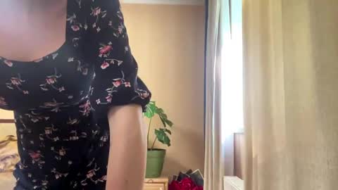 Emila online show from 05/05/26, 12:35