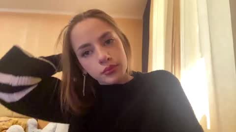Emila online show from 05/15/26, 12:12