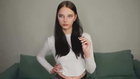 Snapshot of suzannetoye chatting on 12/05/25, 07:32 Sena online show from 12/05/25, 07:32