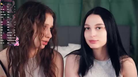 Snapshot of suziegoglia chatting on 02/22/26, 06:35 Kristanna online show from 02/22/26, 06:35