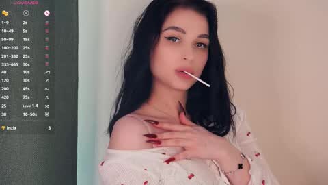 Snapshot of suziegoglia chatting on 03/18/26, 10:29 Kristanna online show from 03/18/26, 10:29