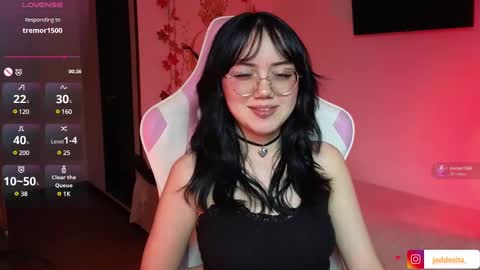 Snapshot of suzumi_ chatting on 12/03/24, 05:09 Jadde online show from 12/03/24, 05:09