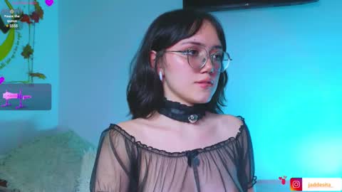 Snapshot of suzumi_ chatting on 03/12/25, 09:12 Jadde online show from 03/12/25, 09:12