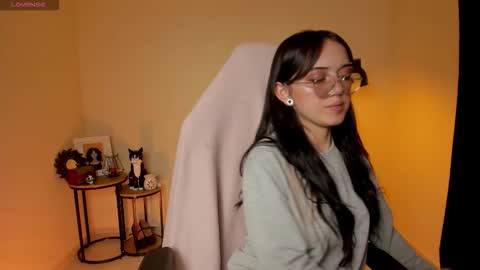 Snapshot of suzumi_ chatting on 02/04/26, 09:53 Jadde online show from 02/04/26, 09:53