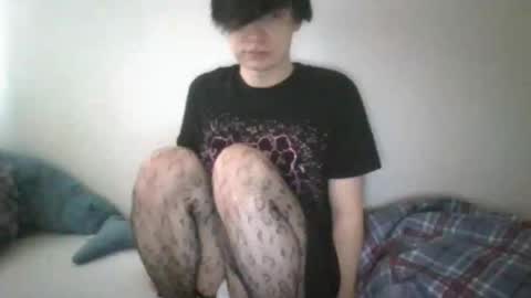 Snapshot of suzuuuuu chatting on 12/19/25, 11:17 suzuuuuu online show from 12/19/25, 11:17