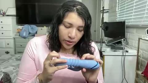 Suzy online show from 12/14/25, 07:29