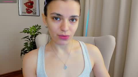 Suzy  next stream  Thursday Friday Saturday online show from 02/20/25, 02:51