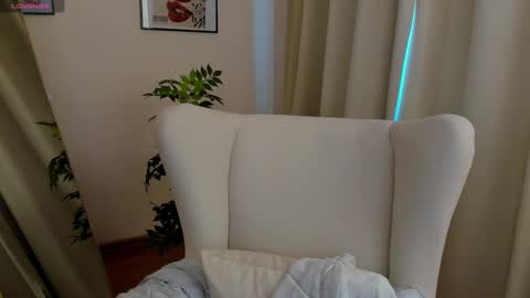 Suzy  next stream  Thursday Friday Saturday online show from 02/20/25, 05:55