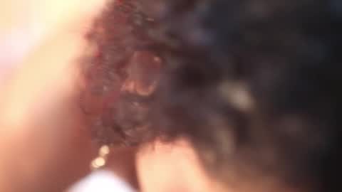 Snapshot of suzysuza chatting on 11/21/25, 11:53 suzysuza online show from 11/21/25, 11:53