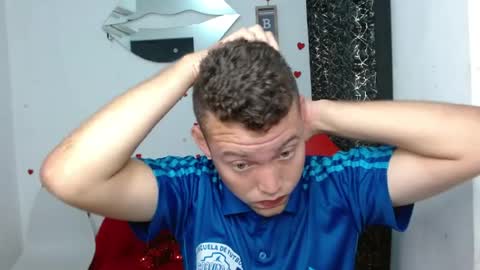 Snapshot of sven_fox723 chatting on 04/19/26, 12:15 Sven online show from 04/19/26, 12:15