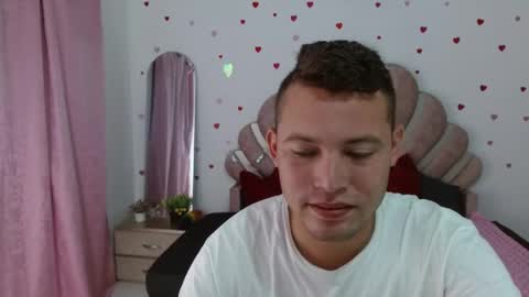 Snapshot of sven_fox723 chatting on 05/15/26, 01:07 Sven online show from 05/15/26, 01:07