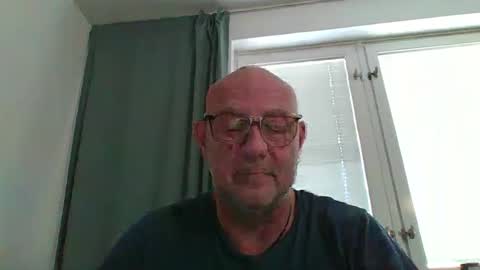 Snapshot of svenskdaddy chatting on 12/03/24, 11:33 svenskdaddy online show from 12/03/24, 11:33