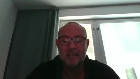 Snapshot of svenskdaddy chatting on 02/07/25, 08:44 svenskdaddy online show from 02/07/25, 08:44