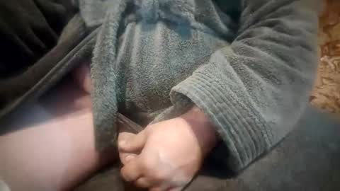 Snapshot of svetlio85 chatting on 11/01/25, 11:51 Svetlio online show from 11/01/25, 11:51