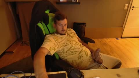 swaicy1990 online show from 10/04/25, 08:18