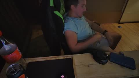 swaicy1990 online show from 10/24/25, 09:22