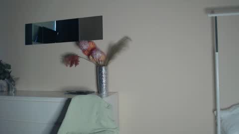 sweat_mia online show from 09/19/25, 03:02