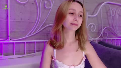 RACHEL online show from 05/31/26, 04:03