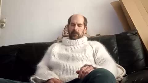 Snapshot of sweaterboy666 chatting on 02/24/26, 09:51 sweaterboy666 online show from 02/24/26, 09:51