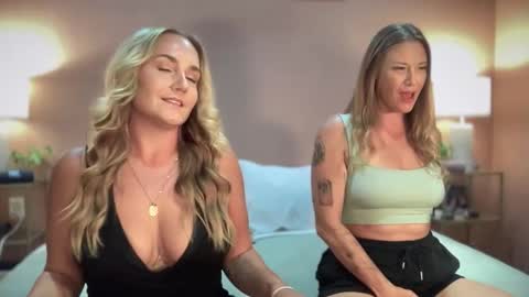 Swedish Candii online show from 11/23/25, 02:44