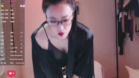 Snapshot of sweet0830 chatting on 11/15/25, 04:21 sweet0830 online show from 11/15/25, 04:21