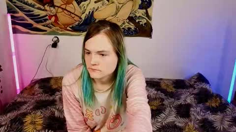 Snapshot of sweet4t chatting on 10/18/25, 05:21 Haeyang Torry online show from 10/18/25, 05:21