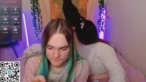 Snapshot of sweet4t chatting on 11/23/25, 06:35 Haeyang Torry online show from 11/23/25, 06:35