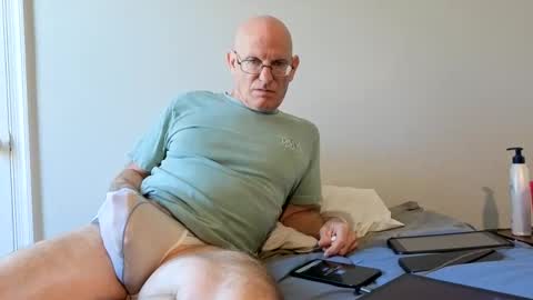 Zeppelin man online show from 04/27/26, 02:04