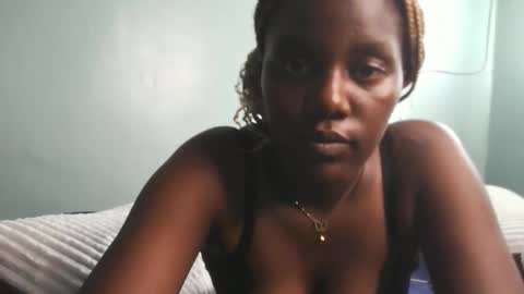 Snapshot of sweet69berry chatting on 11/29/25, 12:52 sweet69berry online show from 11/29/25, 12:52