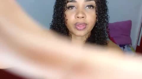 Snapshot of sweet__candy_ chatting on 02/16/25, 01:25 Sweet Candy online show from 02/16/25, 01:25