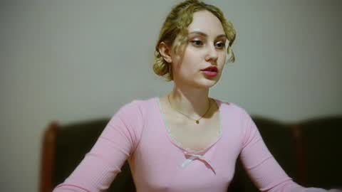 BredEmiliya online show from 12/25/24, 10:05