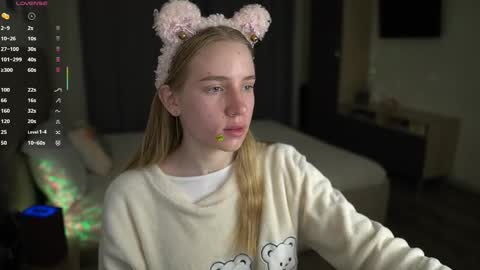 Snapshot of sweet__michelle chatting on 11/07/25, 12:10 Michelle online show from 11/07/25, 12:10