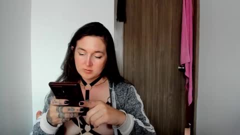 Snapshot of sweet__suck69bitch chatting on 12/13/24, 09:52 sweet__suck69bitch online show from 12/13/24, 09:52