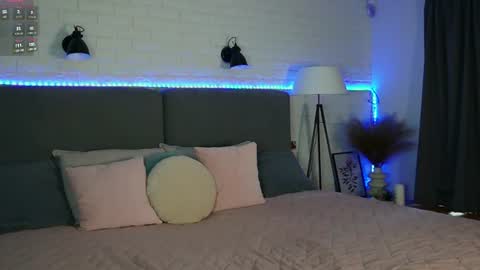 sweet__vikki online show from 06/15/26, 05:53
