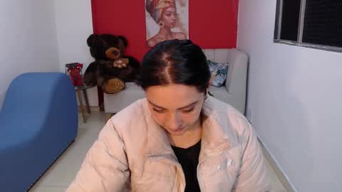 sweet_ahinara online show from 10/20/25, 07:14