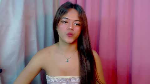 Snapshot of sweet_ahrii chatting on 02/23/25, 02:57 CLEO online show from 02/23/25, 02:57
