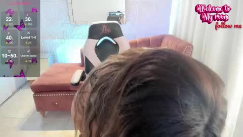 Alice online show from 02/10/25, 02:05