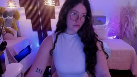 Snapshot of sweet_alicee__ chatting on 05/11/26, 07:22 Alice online show from 05/11/26, 07:22